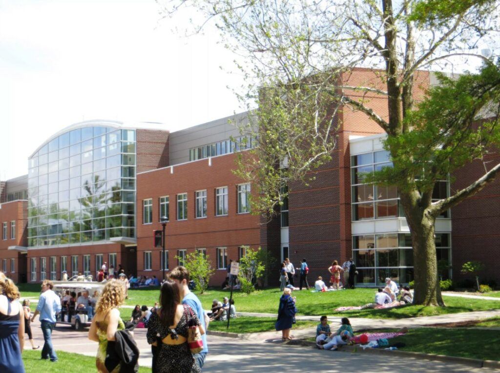 Grinnell College（格林內爾學院）